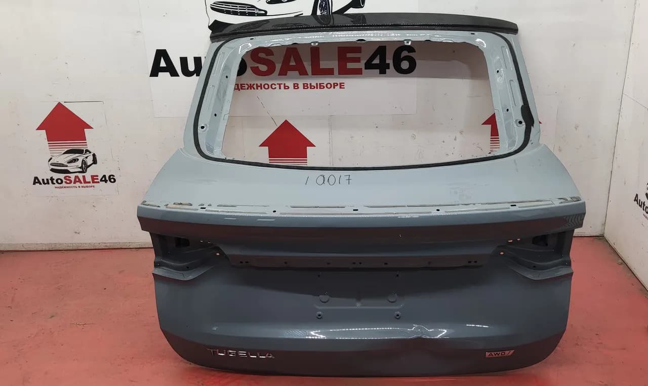 Крышка багажника Geely Tugella