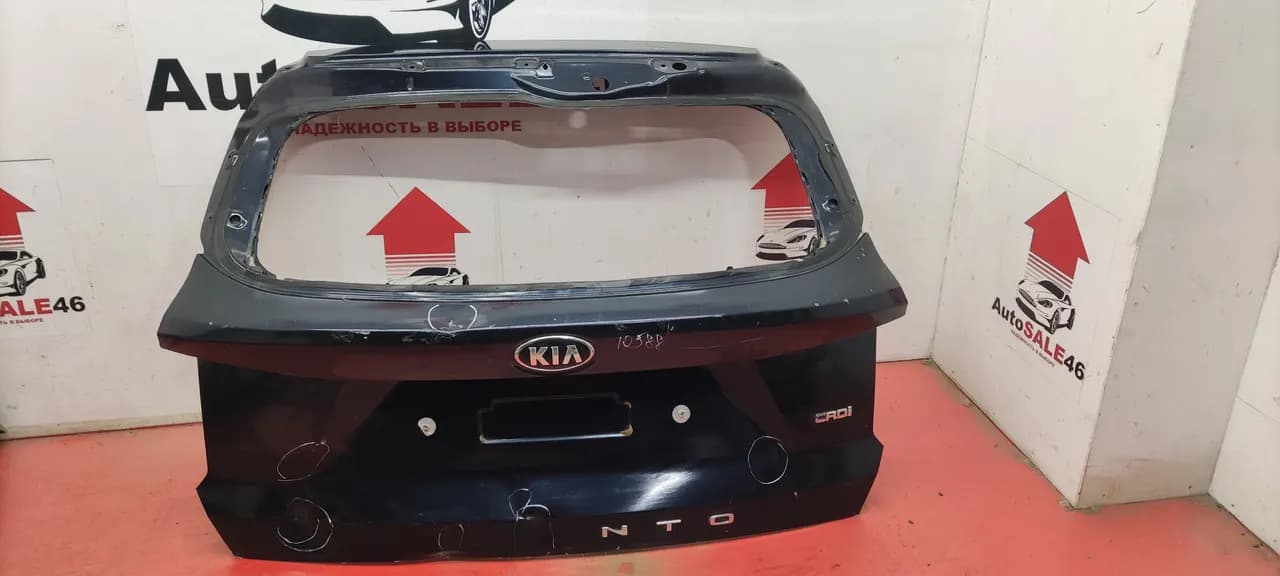 Крышка багажника Kia Sorento 4