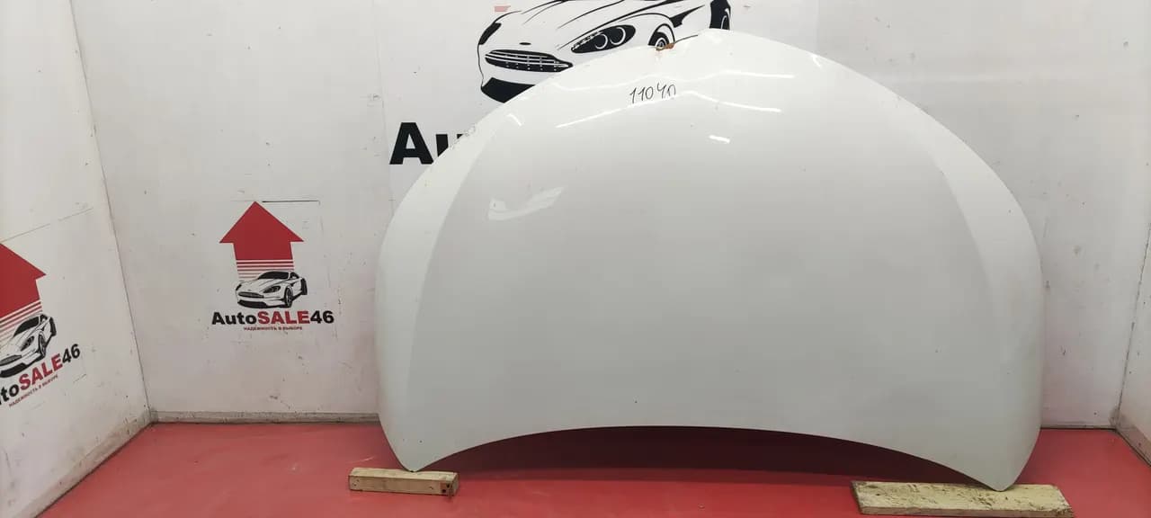 Капот Toyota Corolla