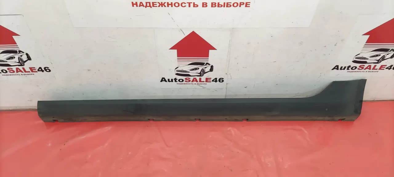 Накладка левого порога LADA Vesta Cross