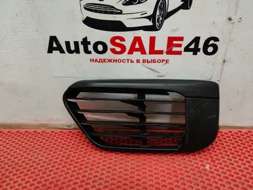 Решетка переднего бампера BMW X1 F84