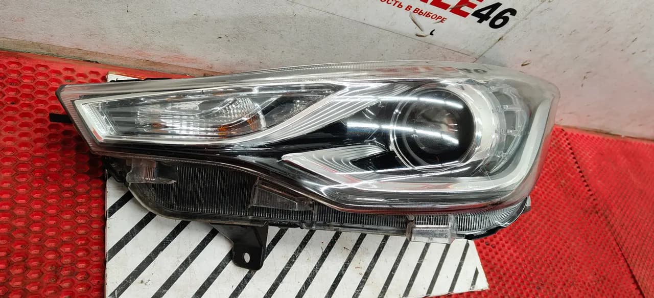 Фара левая Changan CS55 Plus
