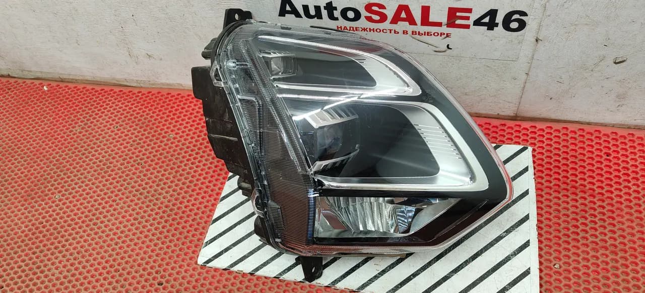 Фара правая Omoda C5 LED бу