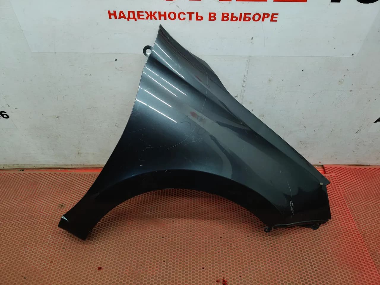 Крыло переднее правое Lada Granta FL