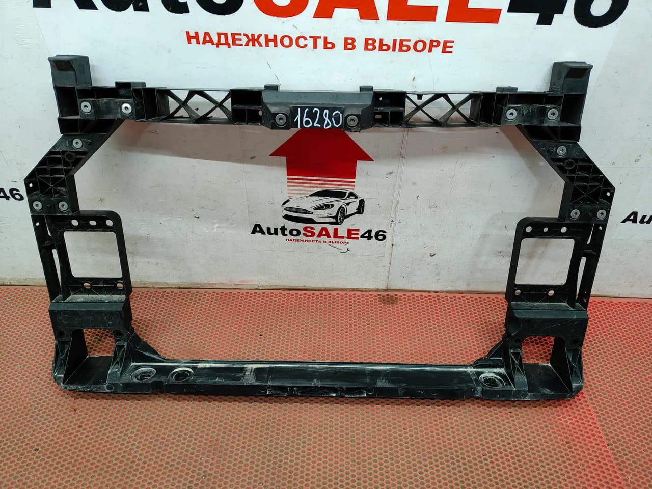 Рамка радиатора Haval Jolion