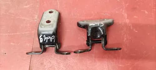 Петли двери Toyota Rav4 CA40