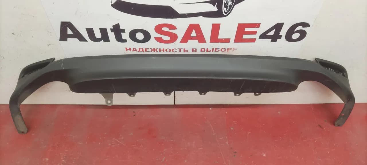 Спойлер заднего бампер Toyota Camry XV70