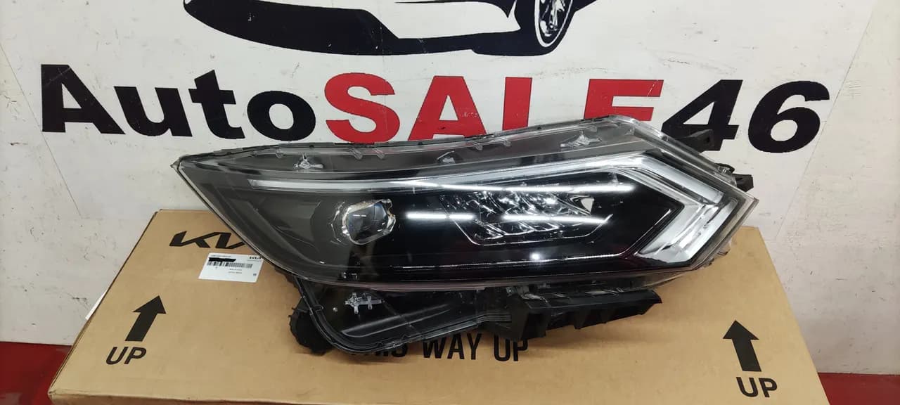 Фара передняя правая Nissan Qashqai J11 Led