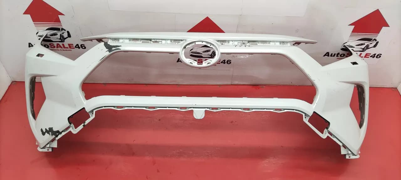 Бампер передний Toyota Rav4 XA50