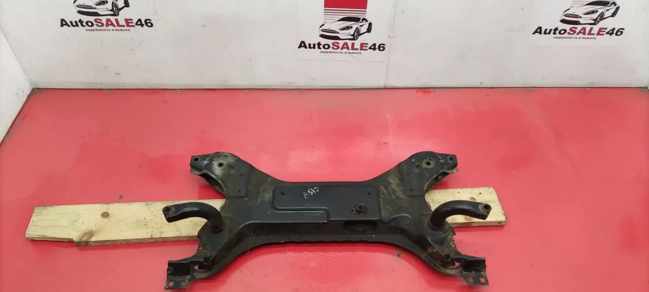 Подрамник двигателя Mitsubishi Outlander 3
