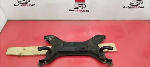 Подрамник двигателя Mitsubishi Outlander 3