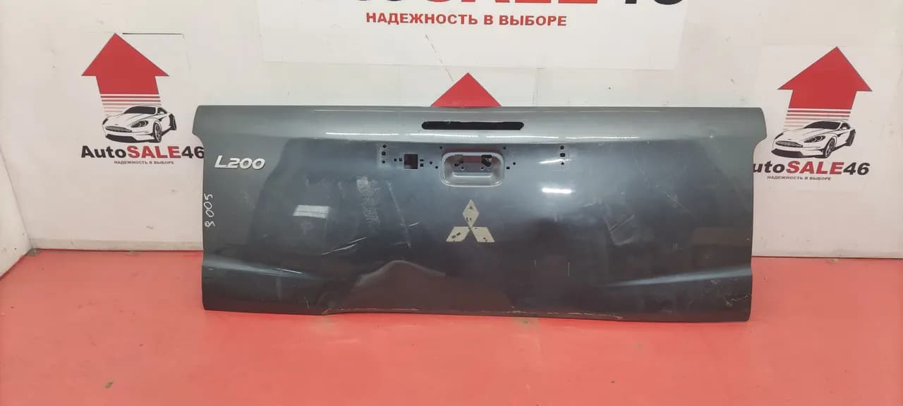 Дверь багажника Mitsubishi L200