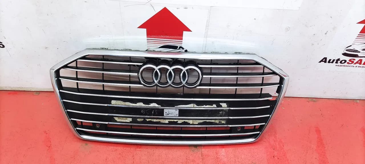 Решетка радиатора Audi A6 C8