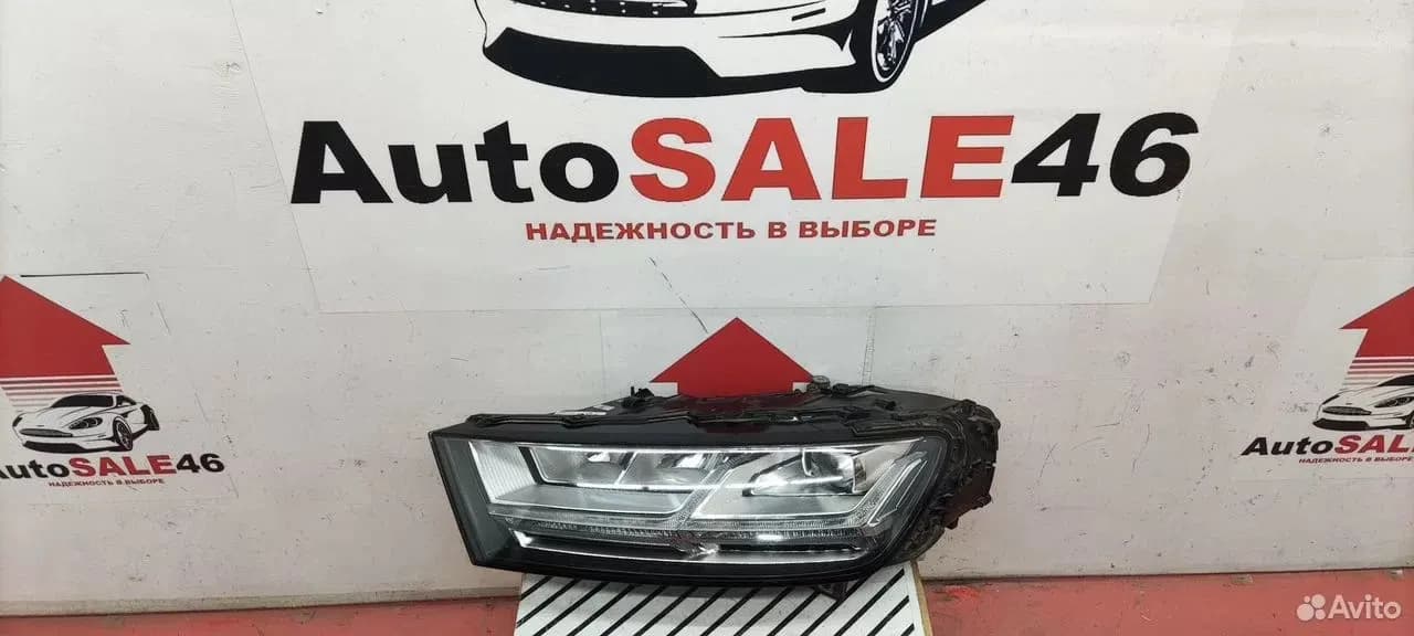 Фара передняя левая Audi Q7
