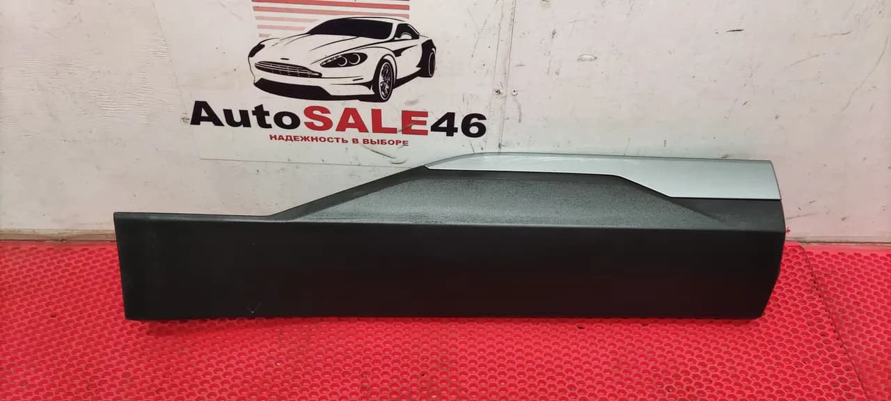Накладка двери задней правой Geely Atlas FX11