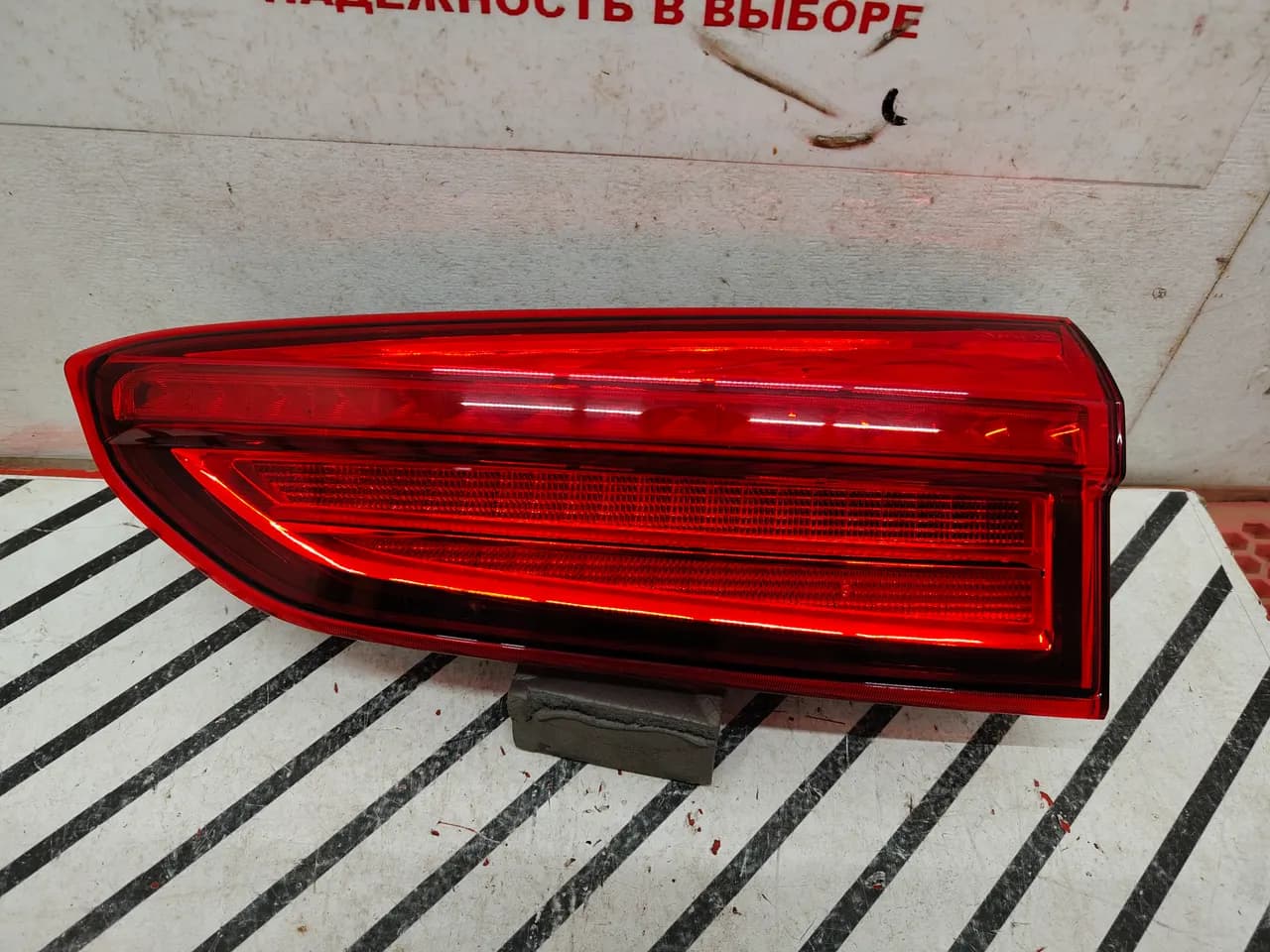 Фонарь правый в крышку багажника Haval Jolion