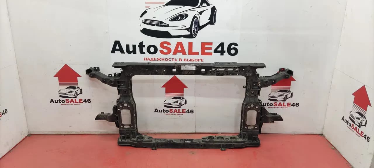 Панель передняя Hyundai Santa Fe 4